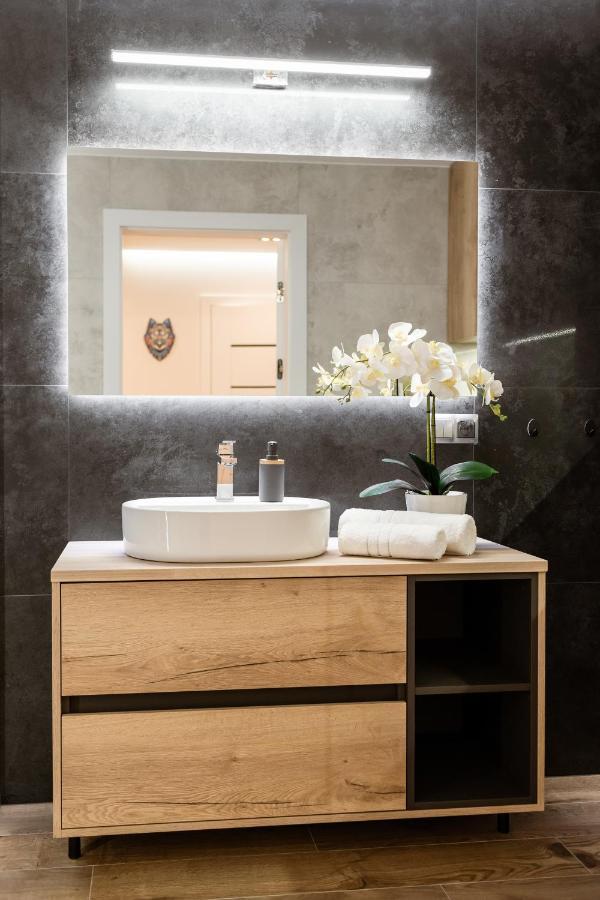 Апартаменты Apartament Lupus Centrum Гданьск Экстерьер фото